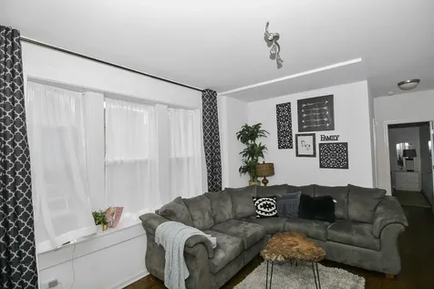 2101 West Fletcher Street Chicago IL 60618