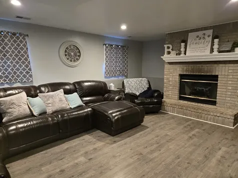 78 West 31st Street Steger IL 60475