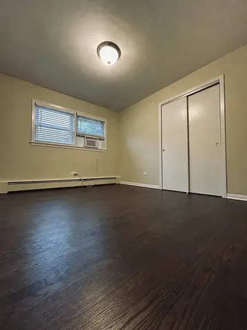 6345 West Raven Street Chicago IL 60646