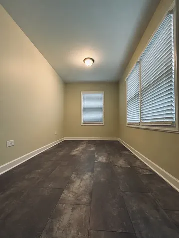 6345 West Raven Street Chicago IL 60646