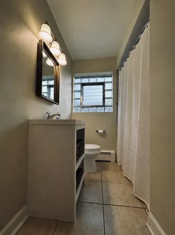 6345 West Raven Street Chicago IL 60646