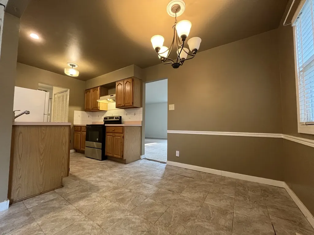 149 Mellbrook Road Bolingbrook IL 60440