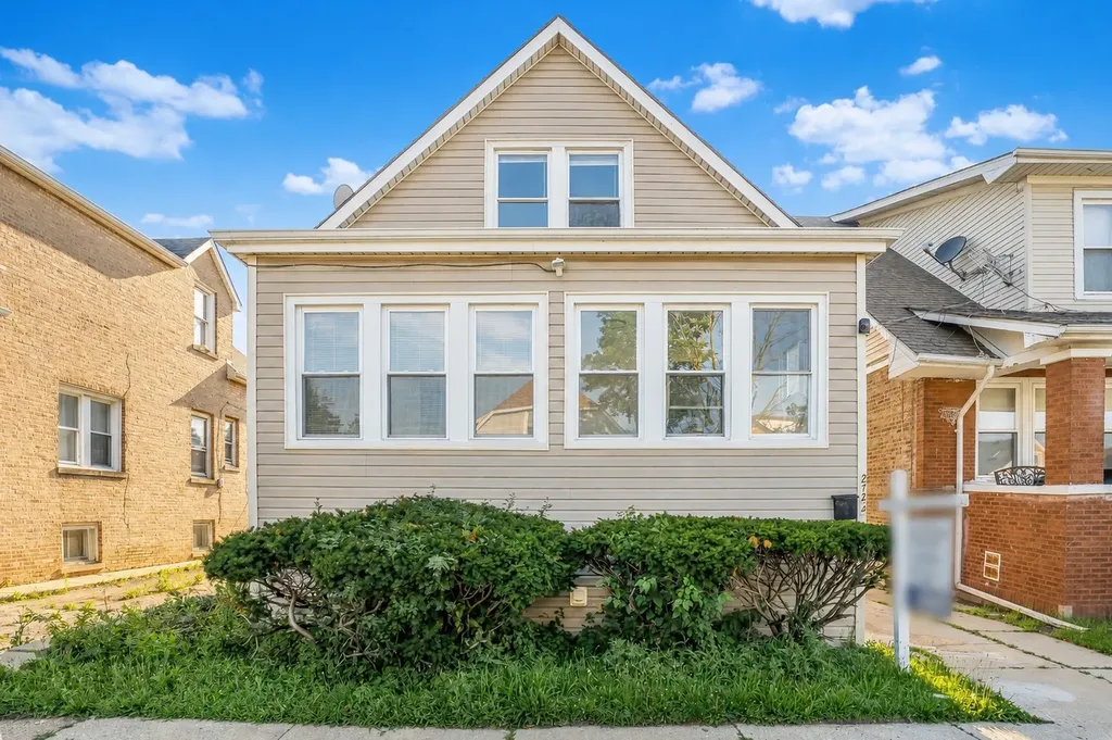 2724 North Mobile Avenue Chicago IL 60639