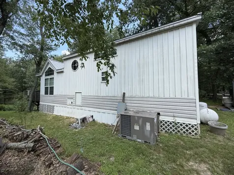 4-30 Woodhaven Lakes Sublette IL 61367