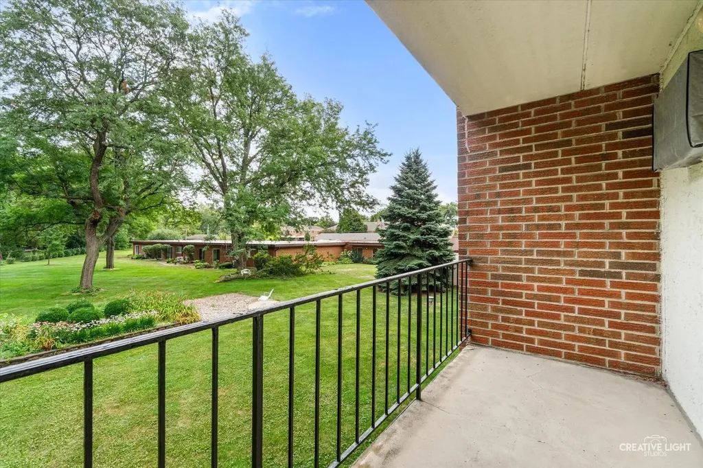 255 South West Avenue Elmhurst IL 60126
