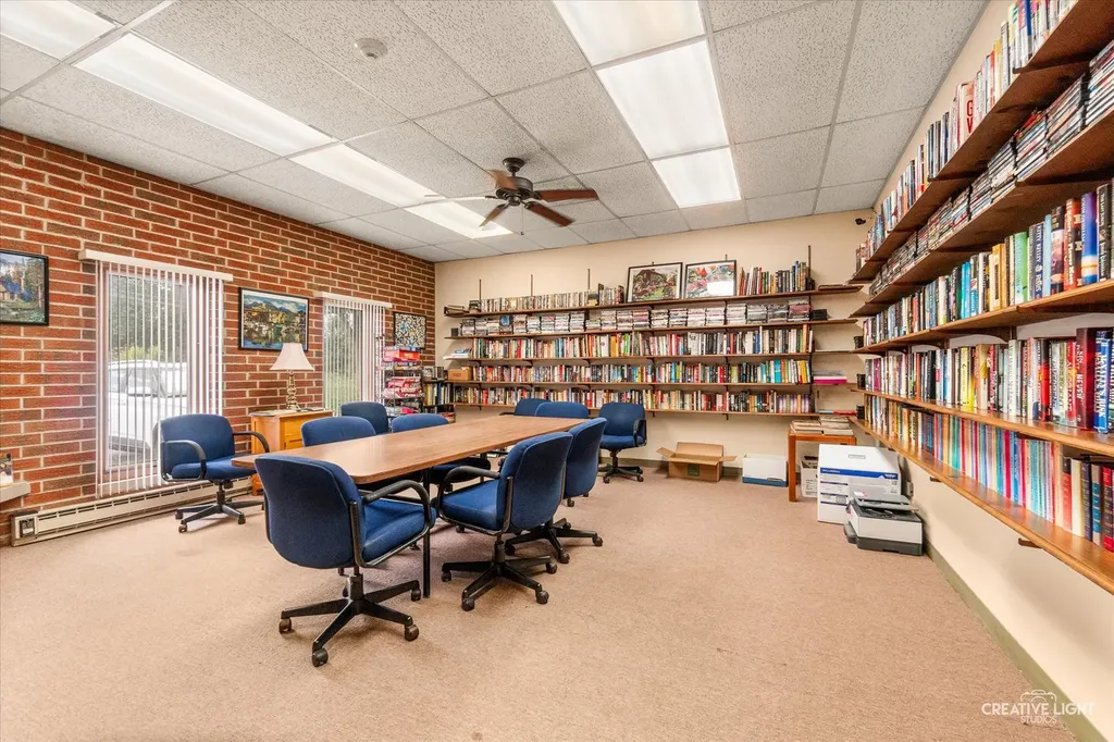 255 South West Avenue Elmhurst IL 60126