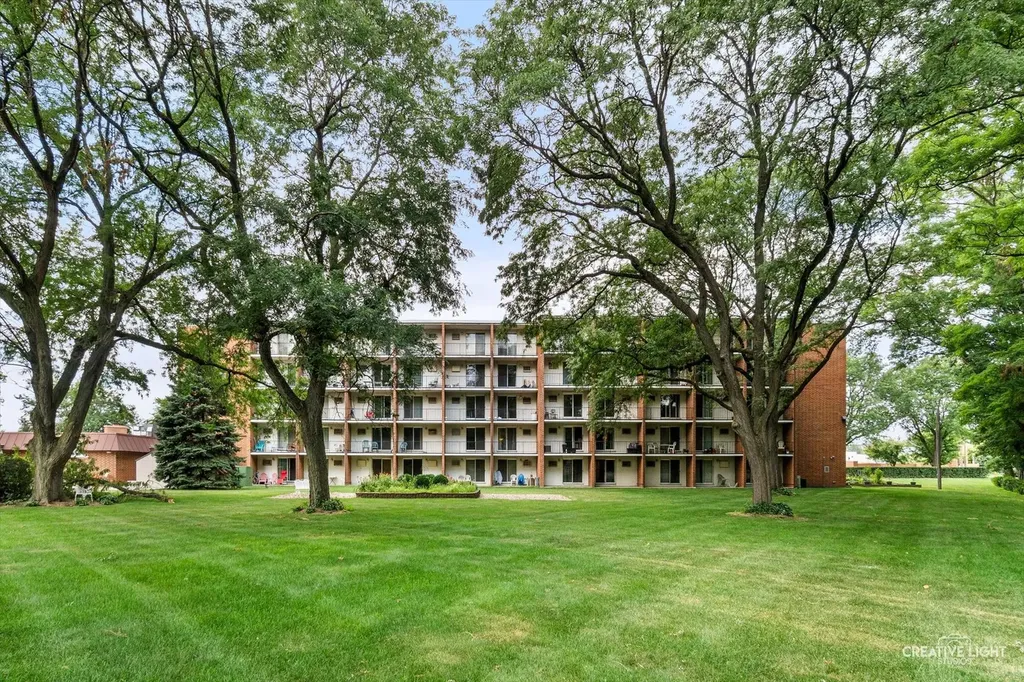 255 South West Avenue Elmhurst IL 60126