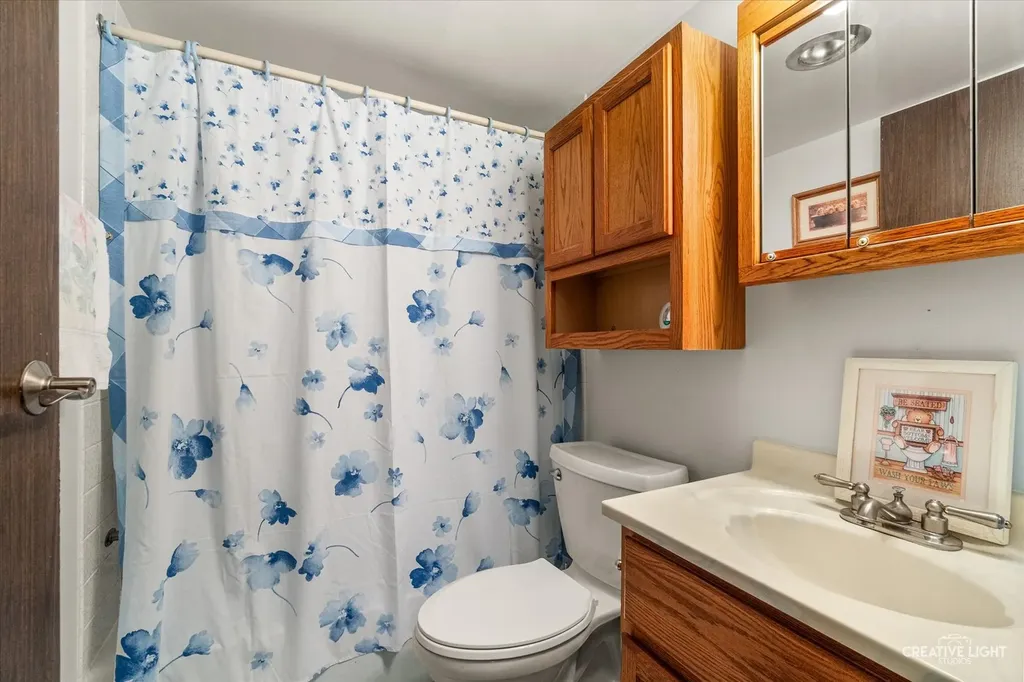 255 South West Avenue Elmhurst IL 60126