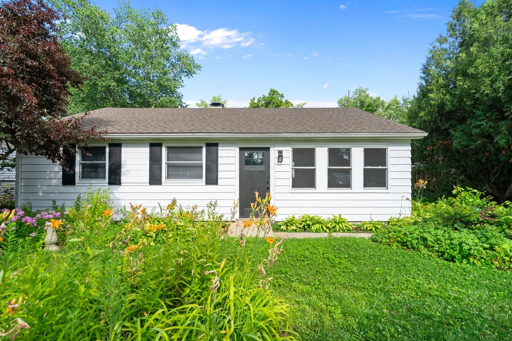 37187 North Piper Lane Lake Villa IL 60046