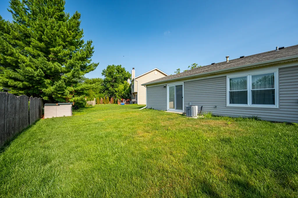 1846 Shetland Road Naperville IL 60565