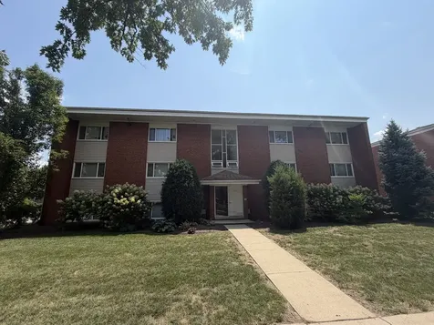 573 Pershing Avenue Glen Ellyn IL 60137
