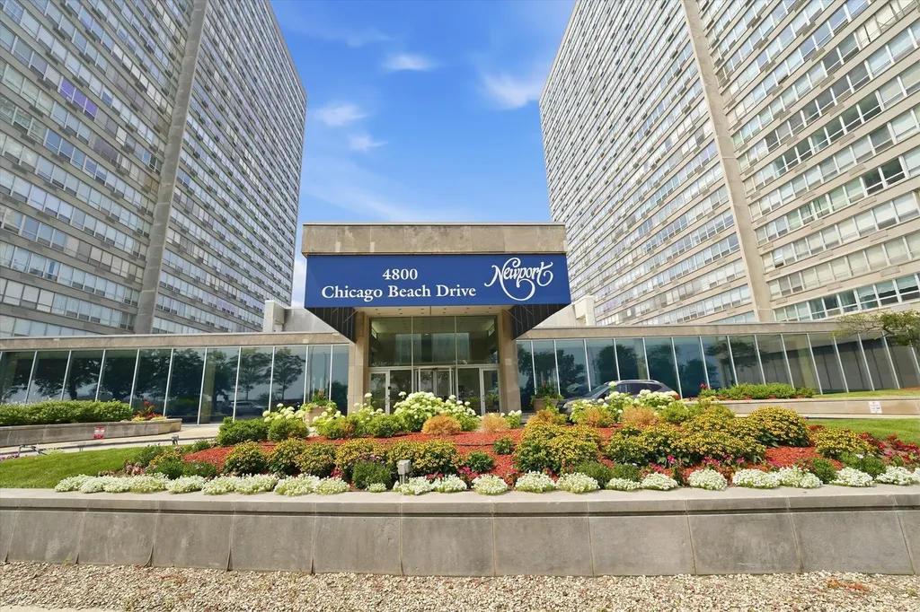 4800 South Chicago Beach Drive Chicago IL 60615