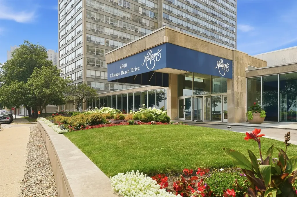 4800 South Chicago Beach Drive Chicago IL 60615