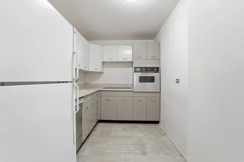 4800 South Chicago Beach Drive Chicago IL 60615