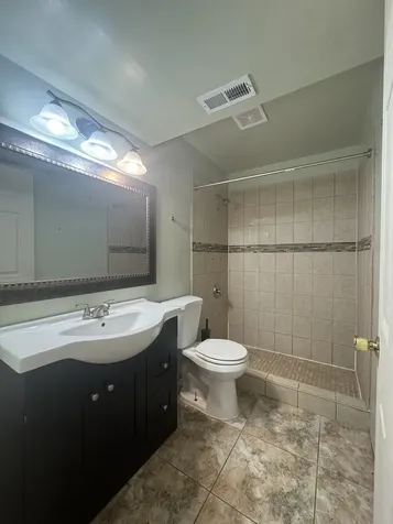 2833 Apple Avenue Waukegan IL 60085