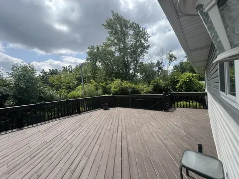 2833 Apple Avenue Waukegan IL 60085