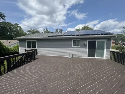 2833 Apple Avenue Waukegan IL 60085