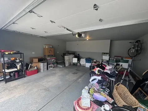 2833 Apple Avenue Waukegan IL 60085
