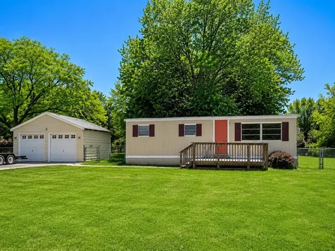 628 North Hilltop Road Peoria IL 61604