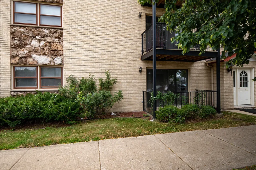 7500 West Addison Street Chicago IL 60634