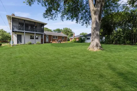 19 7TH Street Downers Grove IL 60515