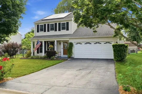 1860 Carl Drive Round Lake Beach IL 60073