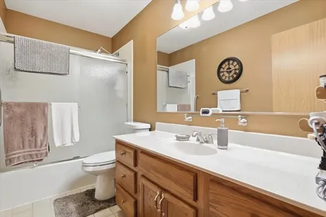 1860 Carl Drive Round Lake Beach IL 60073