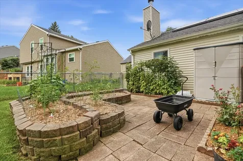 1860 Carl Drive Round Lake Beach IL 60073