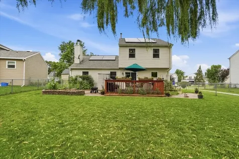 1860 Carl Drive Round Lake Beach IL 60073