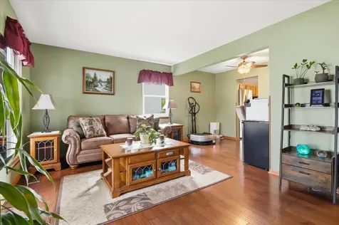 1860 Carl Drive Round Lake Beach IL 60073