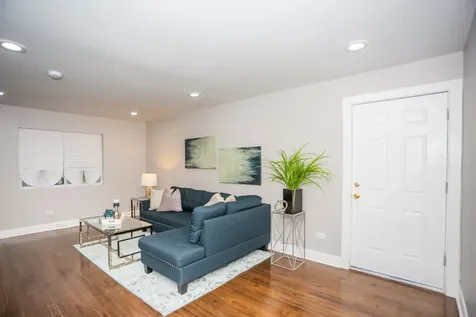 14448 Peoria Street Harvey IL 60426