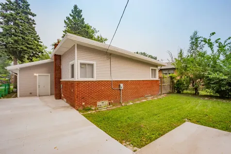 14448 Peoria Street Harvey IL 60426