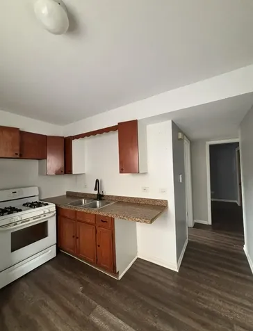 2114 135TH Place Blue Island IL 60406