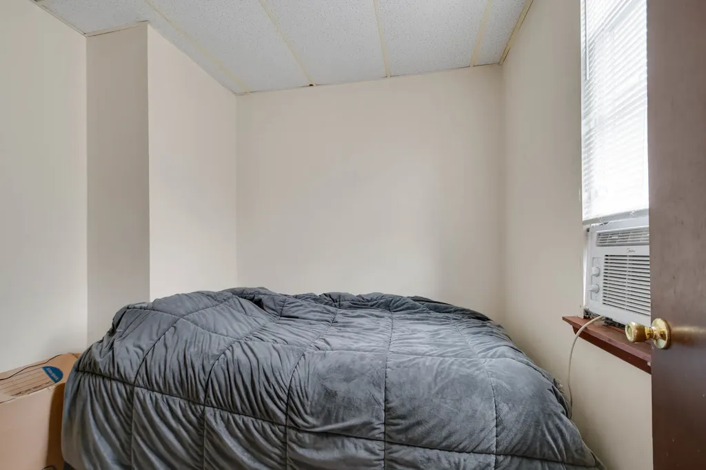 2854 West 38th Place Chicago IL 60632