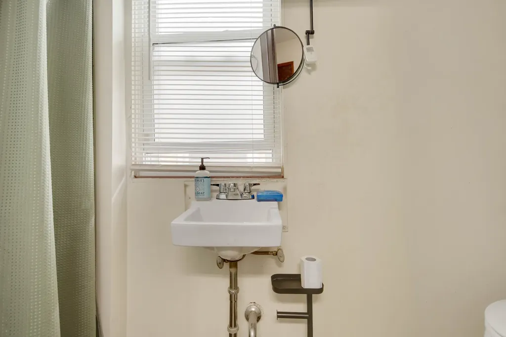 2854 West 38th Place Chicago IL 60632