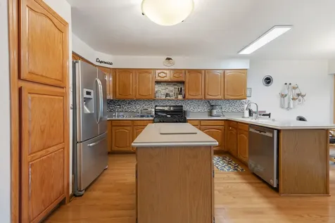 130 Chambord Court Bloomingdale IL 60108