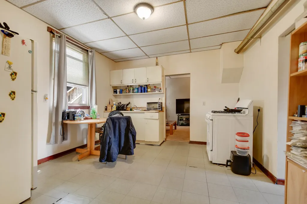2856 West 38th Place Chicago IL 60632