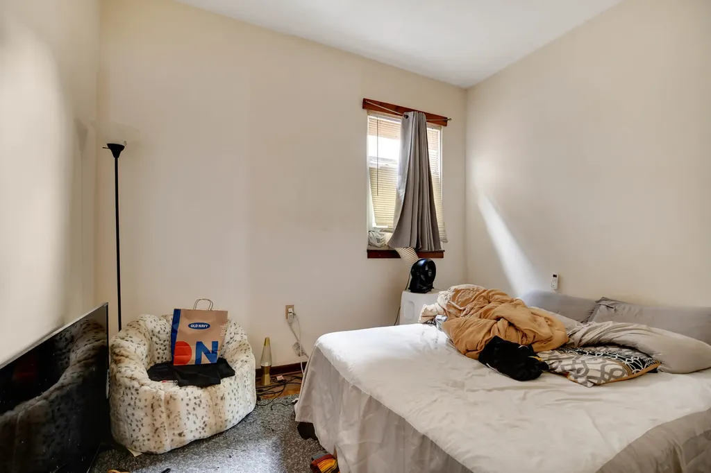 2856 West 38th Place Chicago IL 60632