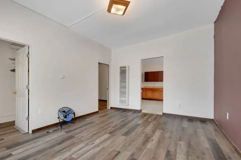 2856 West 38th Place Chicago IL 60632