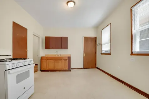 2856 West 38th Place Chicago IL 60632