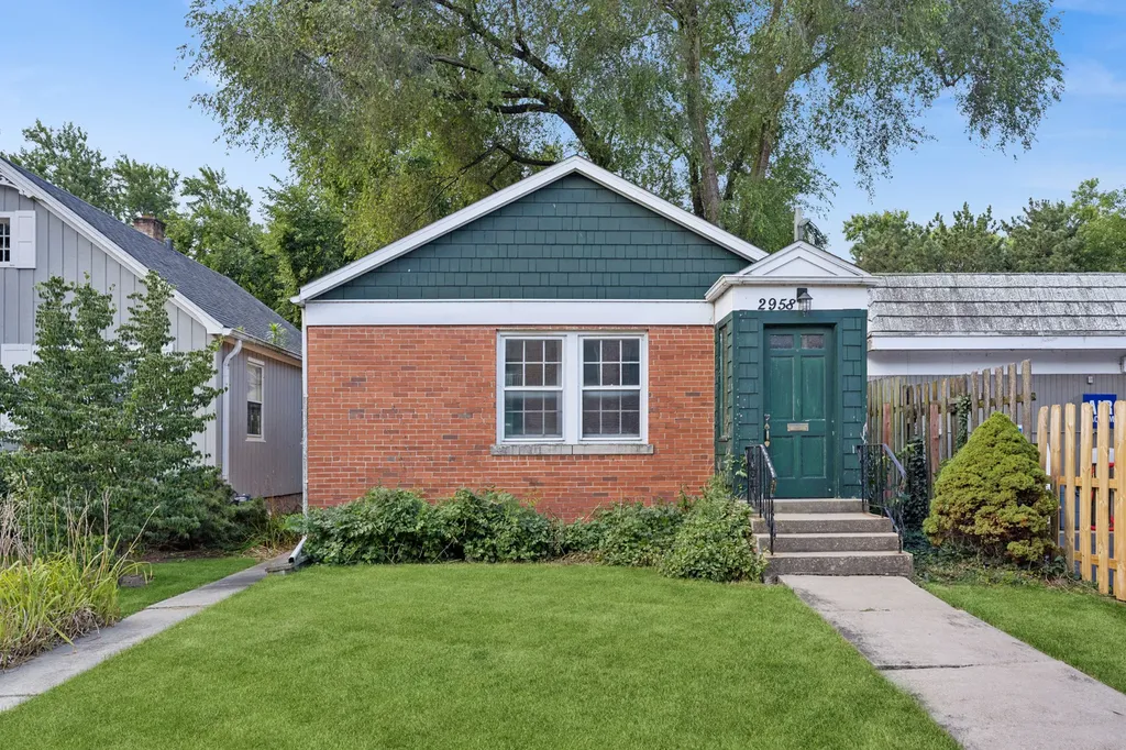2958 Central Street Evanston IL 60201