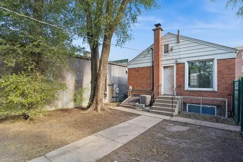 2958 Central Street Evanston IL 60201