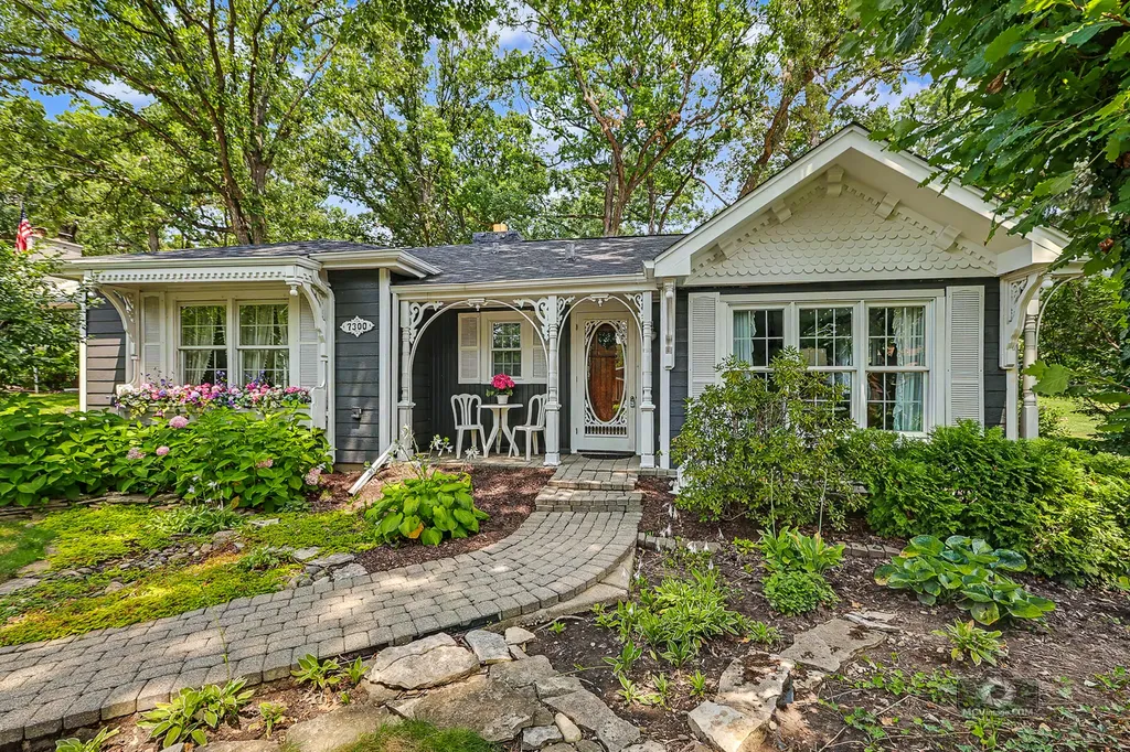 7300 West Palos Avenue Palos Heights IL 60463