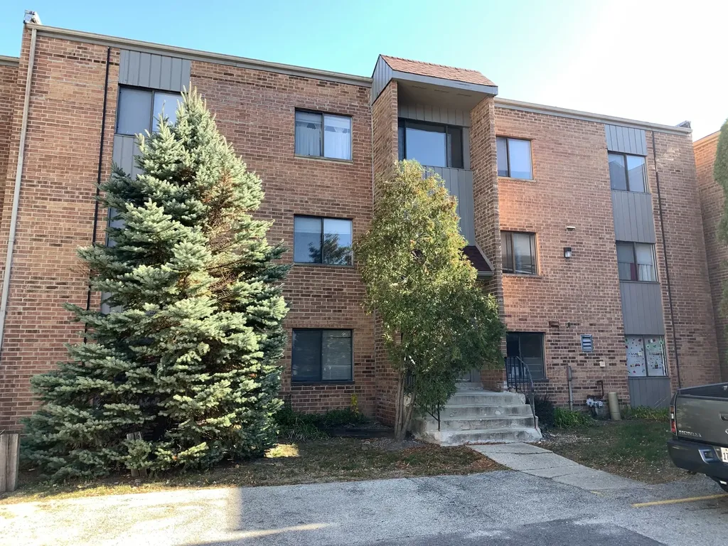 1321 East Ports O Calls Drive Palatine IL 60074