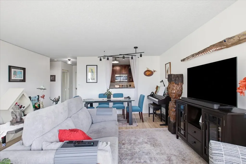 33 West Delaware Place Chicago IL 60610
