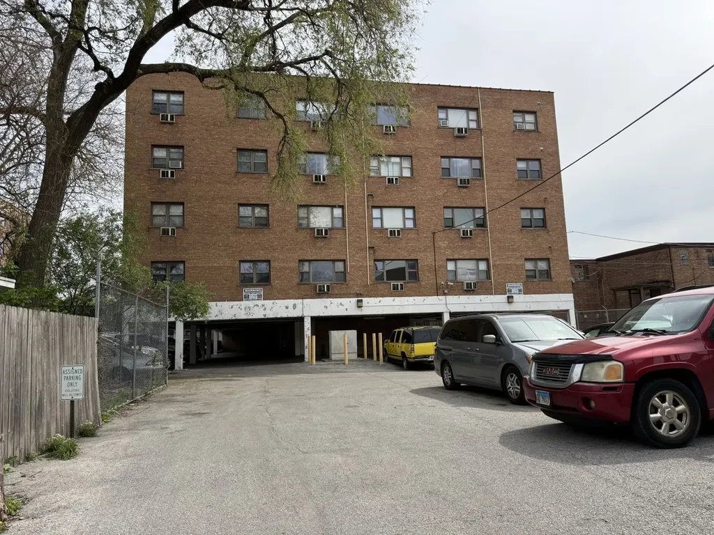 7854 South South Shore Drive Chicago IL 60649