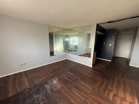 7854 South South Shore Drive Chicago IL 60649