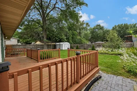 2736 Wall Avenue Waukegan IL 60087