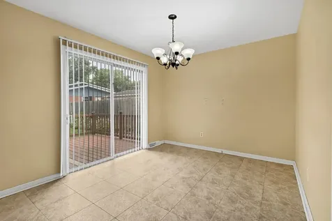 2736 Wall Avenue Waukegan IL 60087