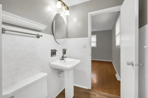 2736 Wall Avenue Waukegan IL 60087